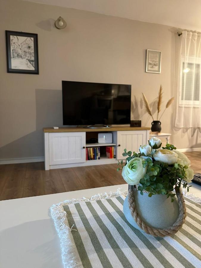 Apartman Lusy Tribalj Zewnętrze zdjęcie